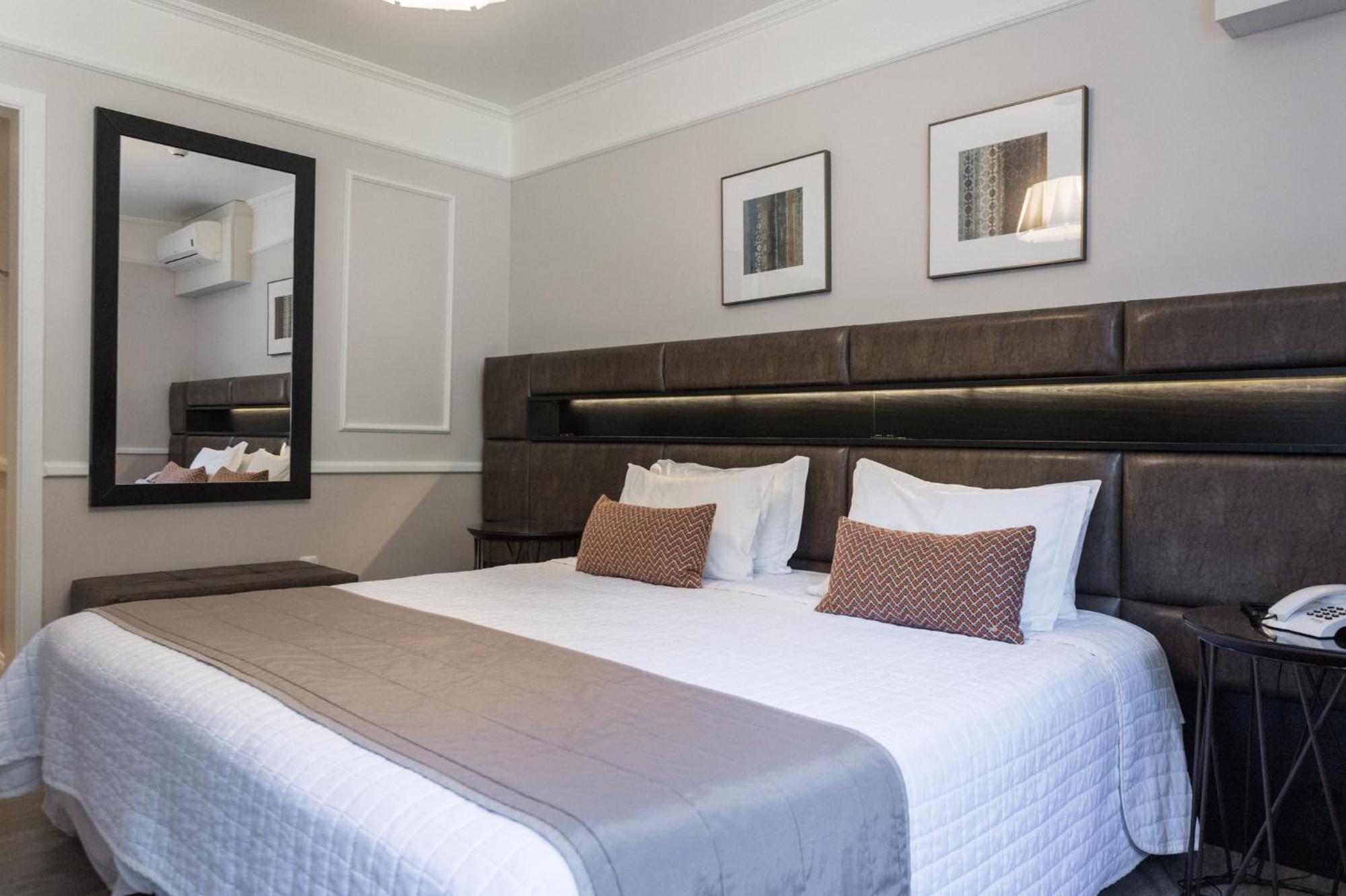 Deluxe Room,1549308769:JPEG